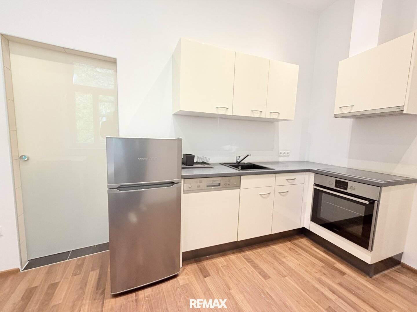 Wohnung mit Einbauküche und Aufzug