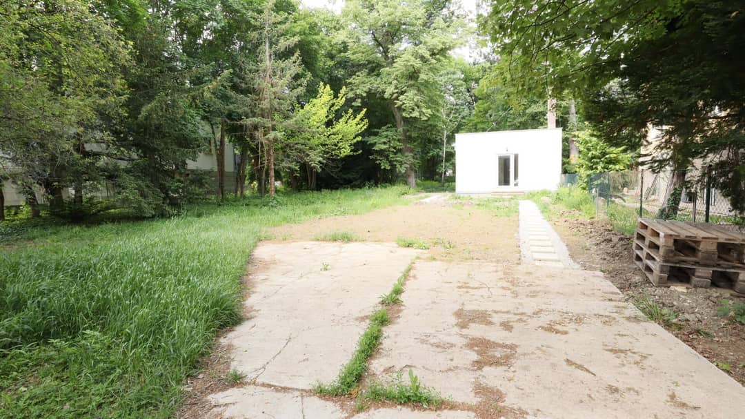 Idyllisches Häuschen mit riesigem Garten in Liesing