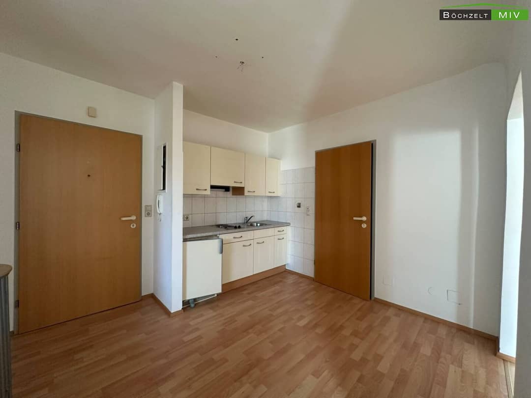 Apartment near main square with parking
