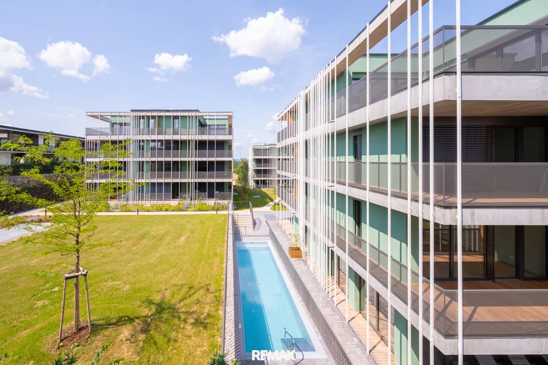 Barrier free apartment with balcony and underground garage