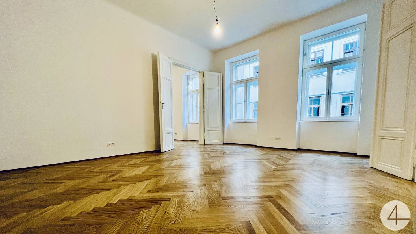 Apartment near U2 like new interior in quiet courtyard