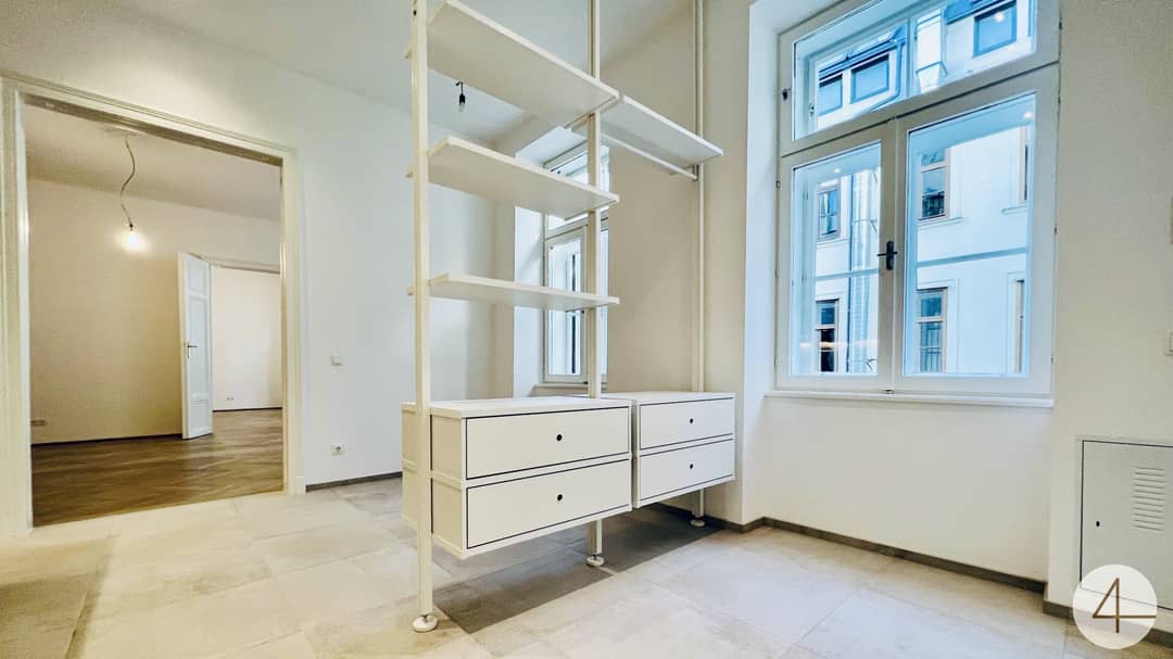 Apartment near U2 like new interior in quiet courtyard