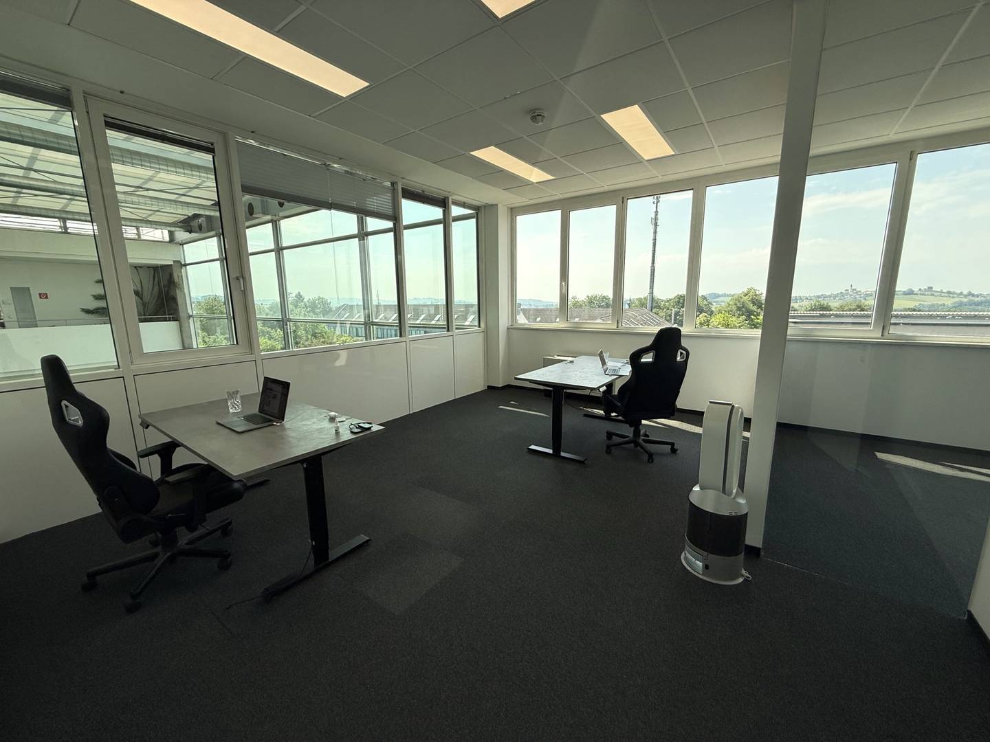 Office Space in IT Center Hagenberg with Passenger Elevator