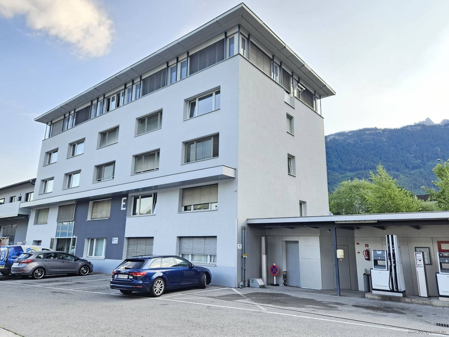 Office spaces in central location with underground parking and district heating