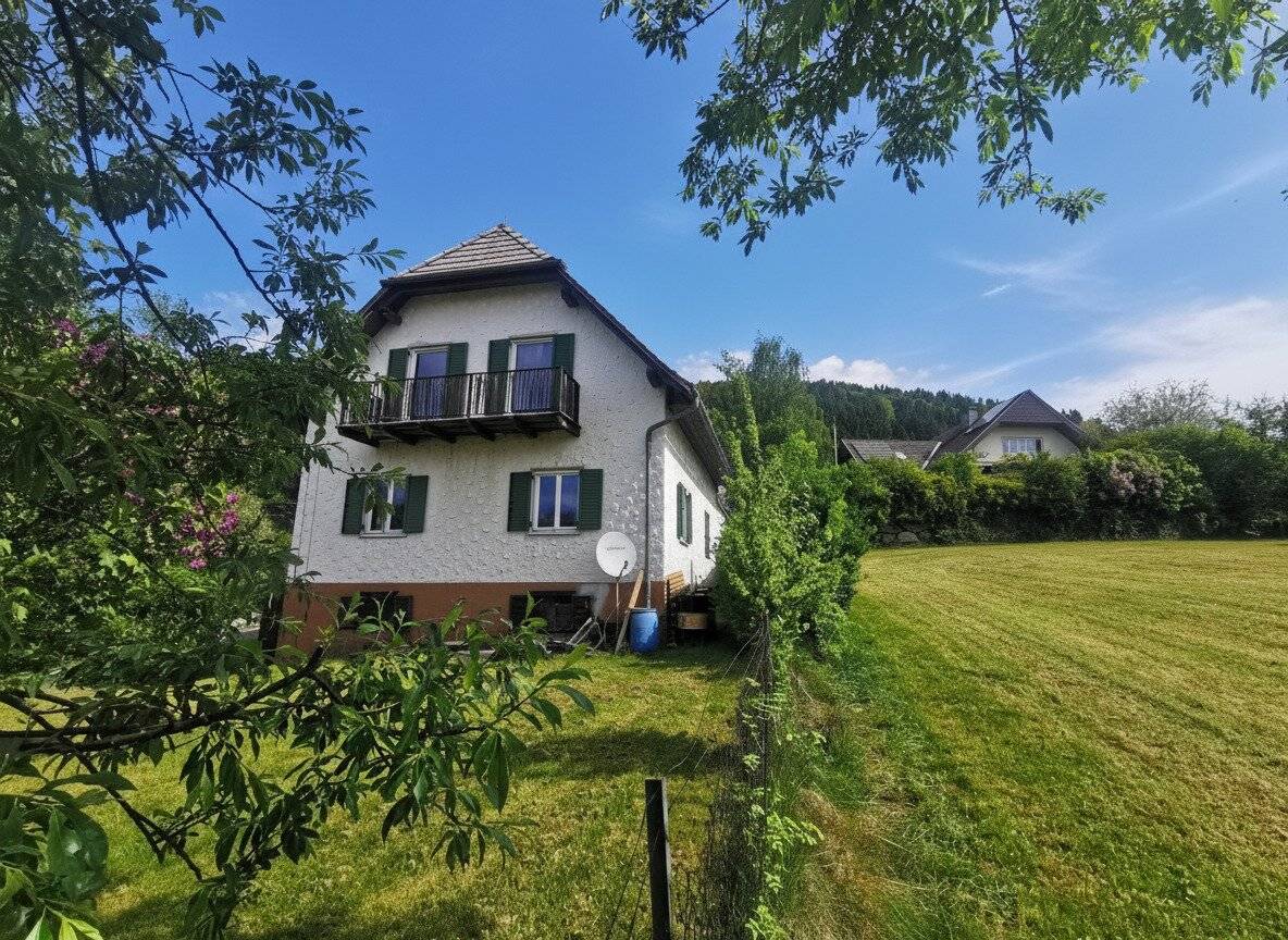 Einfamilienhaus am Sackgassenende in ganztags sonniger Aussichtslage