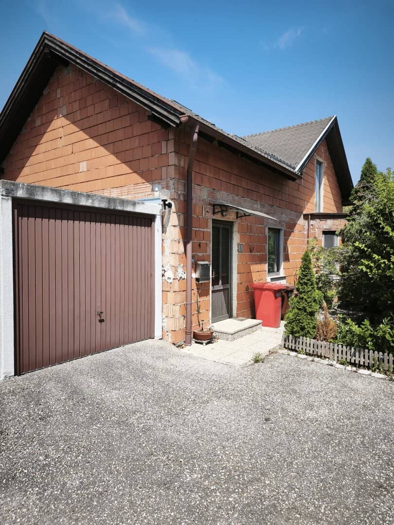 Ruhiges Einfamilienhaus mit Terrasse und Garage in Wiennähe