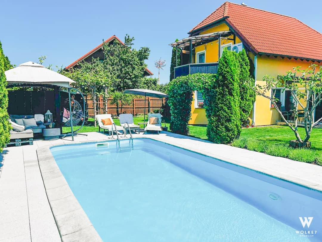 Einfamilienhaus mit Pool und Wintergarten in Gänserndorf