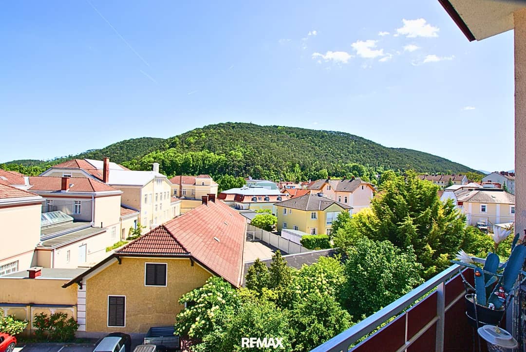Wohnung nahe Bahnhof mit Loggia Blick ins Grüne