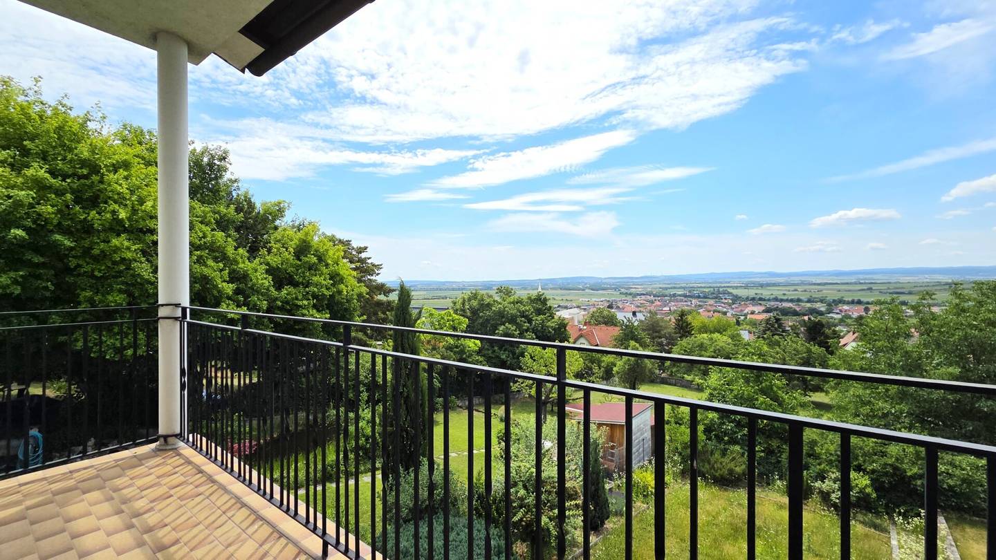 Charmantes Einfamilienhaus mit Weitblick und großem Garten