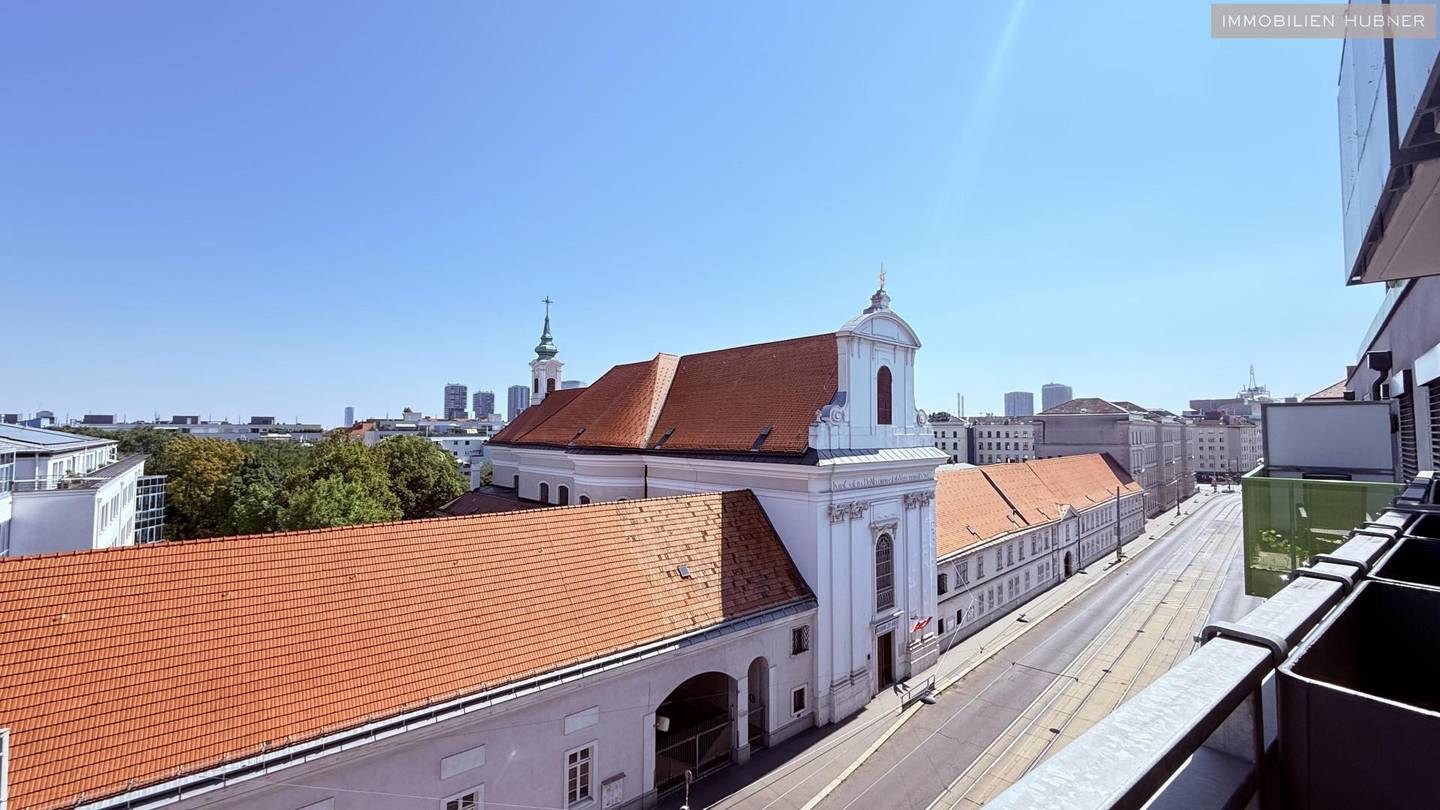 Helle Neubauwohnung mit Balkon und Loggia nahe Rennweg