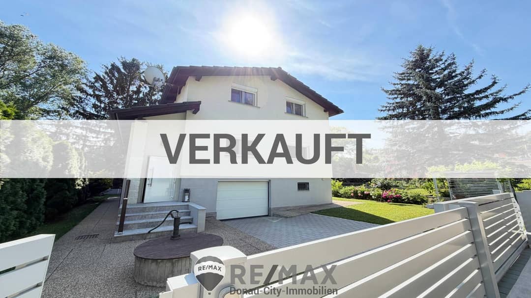 Charmantes Einfamilienhaus am Waldrand mit Terrasse und vier Stellplätzen