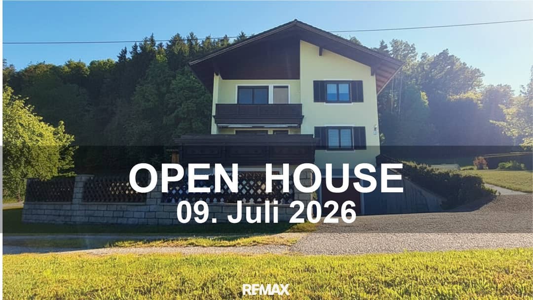 Family House with Garden and Two Garages in Maria Schmolln