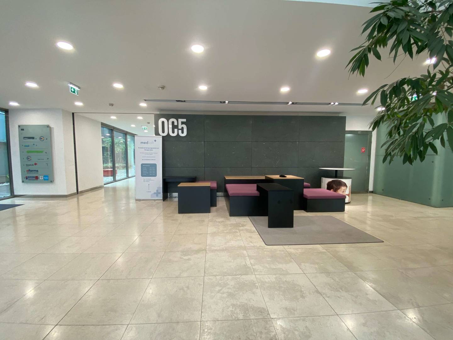 Büroflächen im modernen Neubau mit Empfangsservice