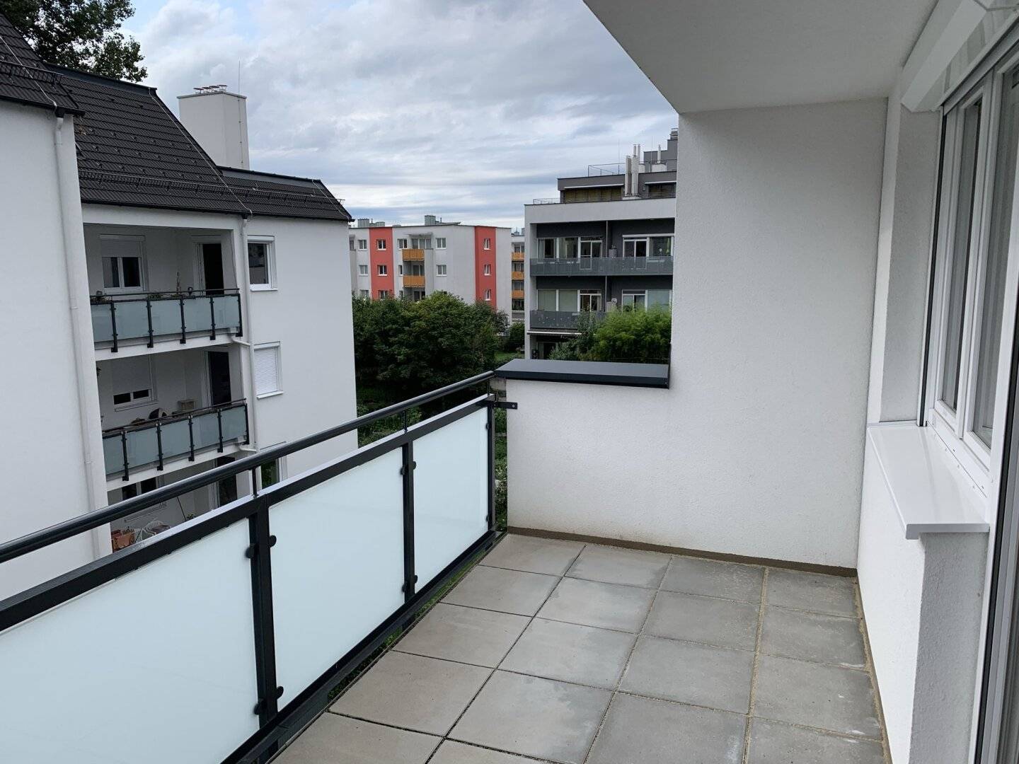 Neubauwohnung mit Balkon und Stellplatz nahe Innenstadt