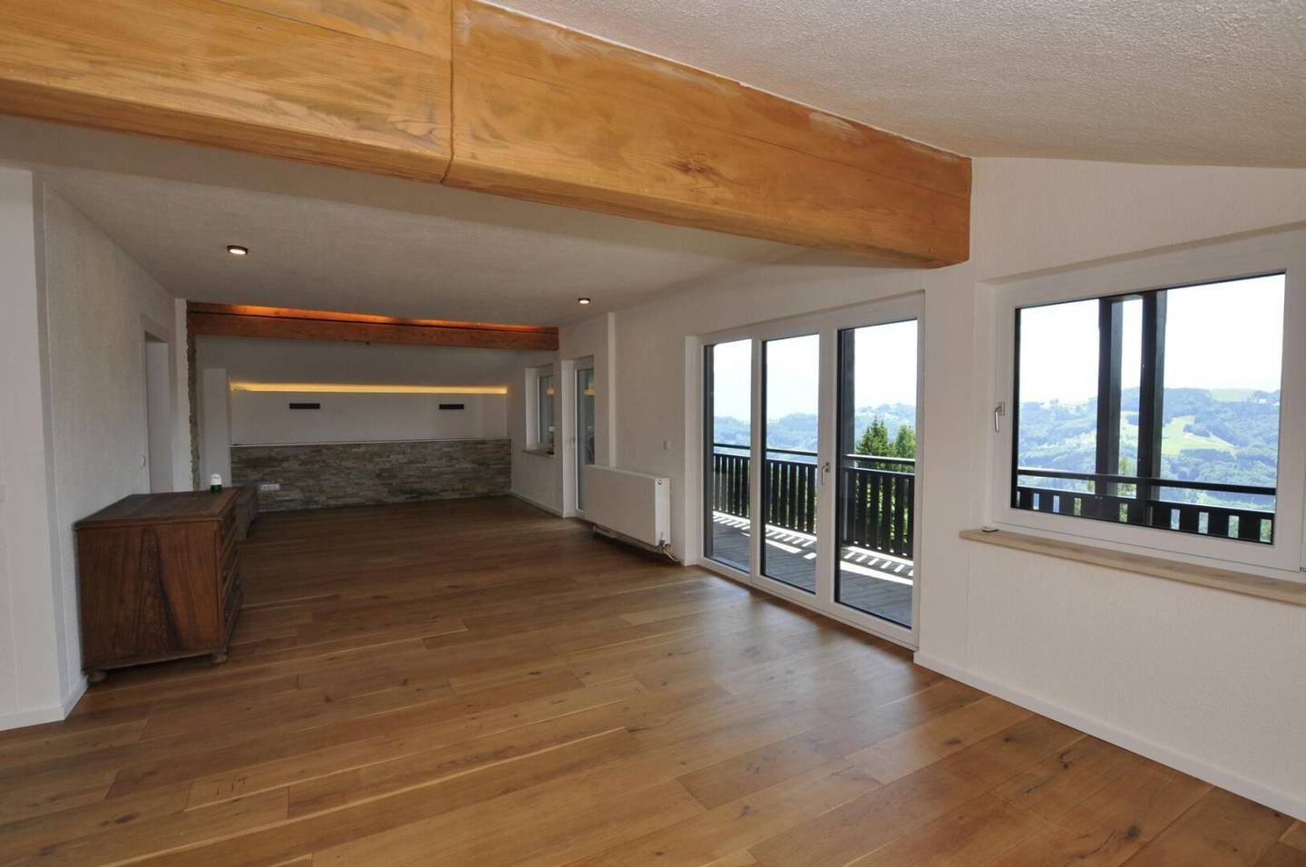Dachgeschosswohnung mit unverbaubarer Weitblick