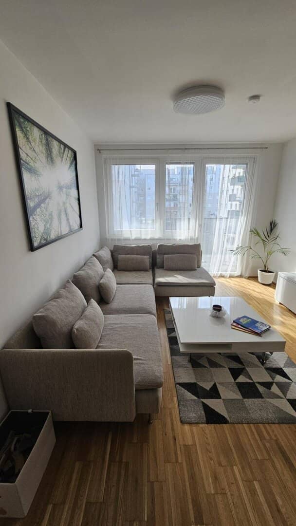 Neuwertige 2-Zimmer-Wohnung mit Balkon und Tiefgarage in Wien Favoriten