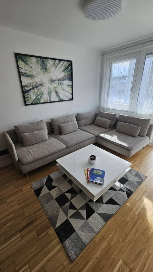 Neuwertige 2-Zimmer-Wohnung mit Balkon und Tiefgarage in Wien Favoriten