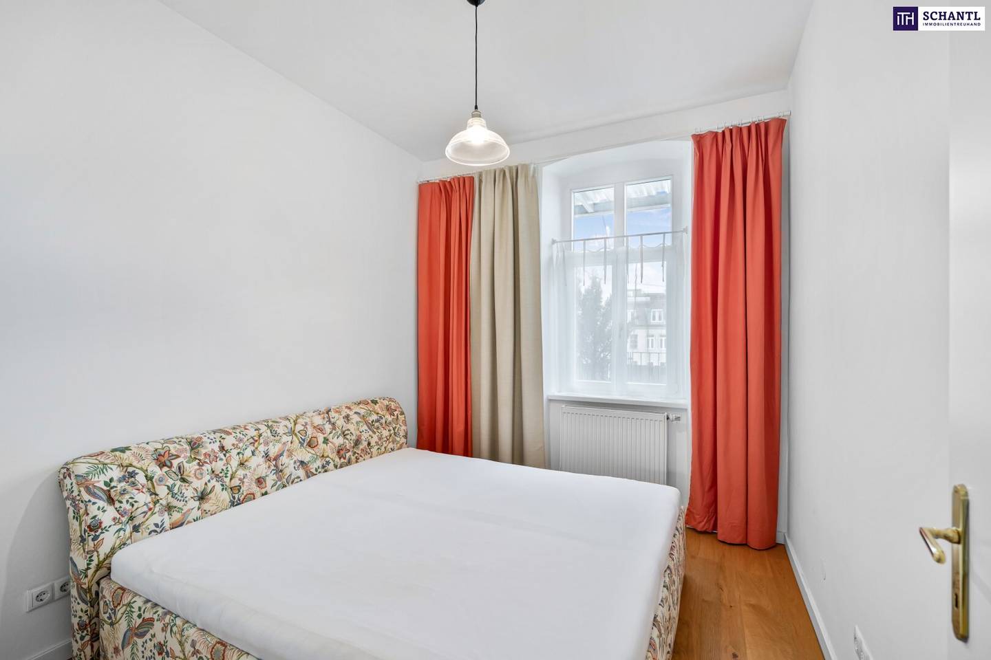 Wohnung Großzügige 4 Zimmer mit hofseitigem Balkon und Lift
