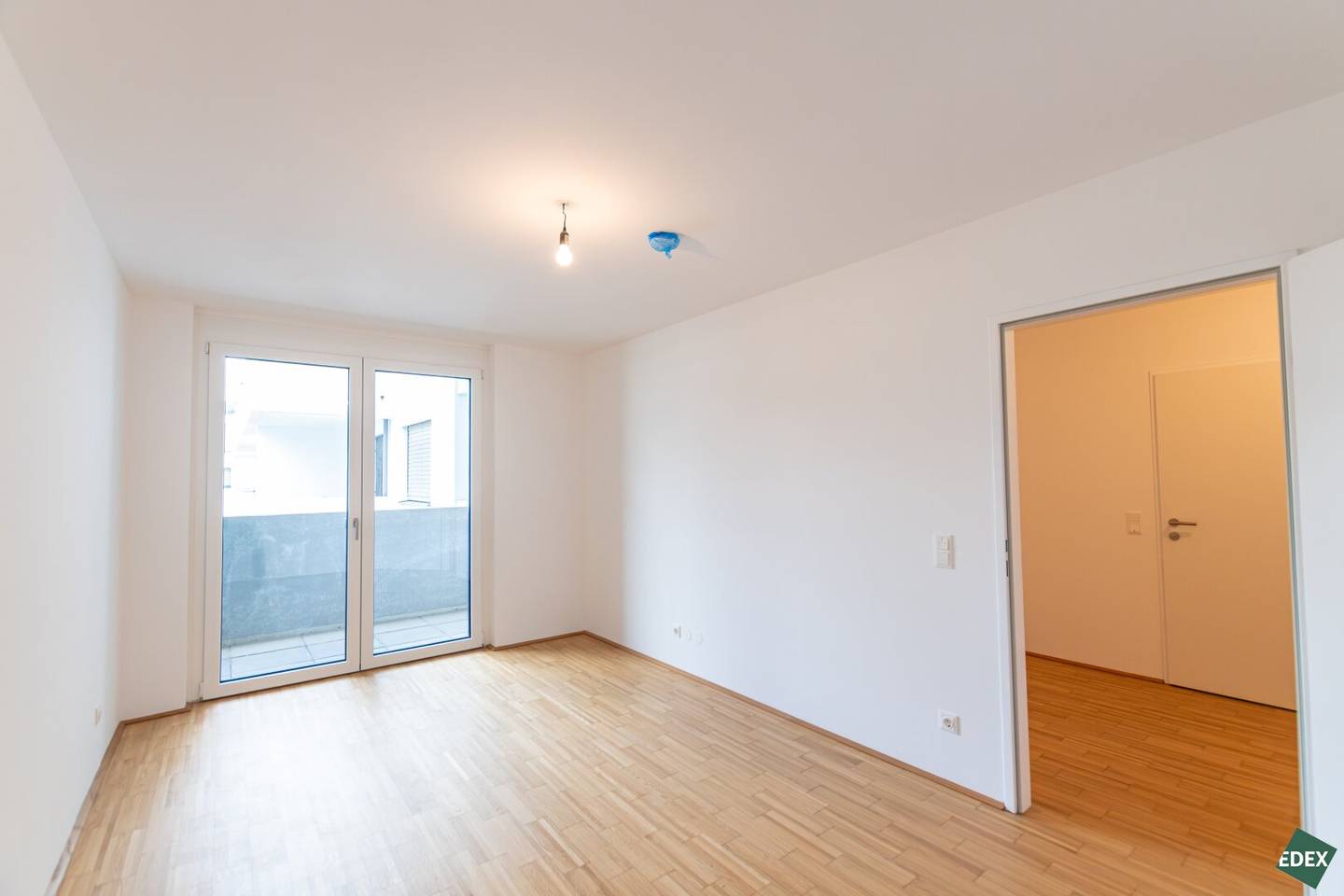 Dreamlike and very spacious 2-room new build with large balcony