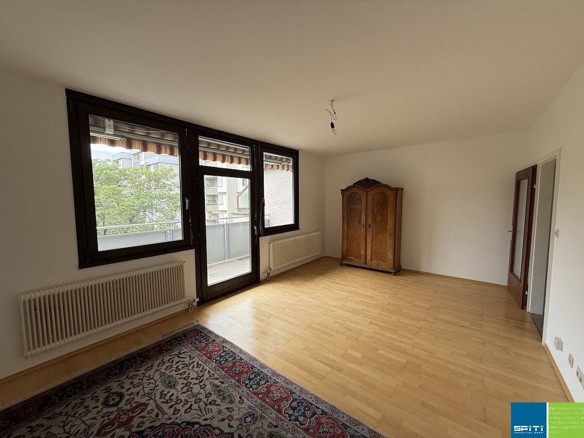 Apartment with roof terrace west facing and lift