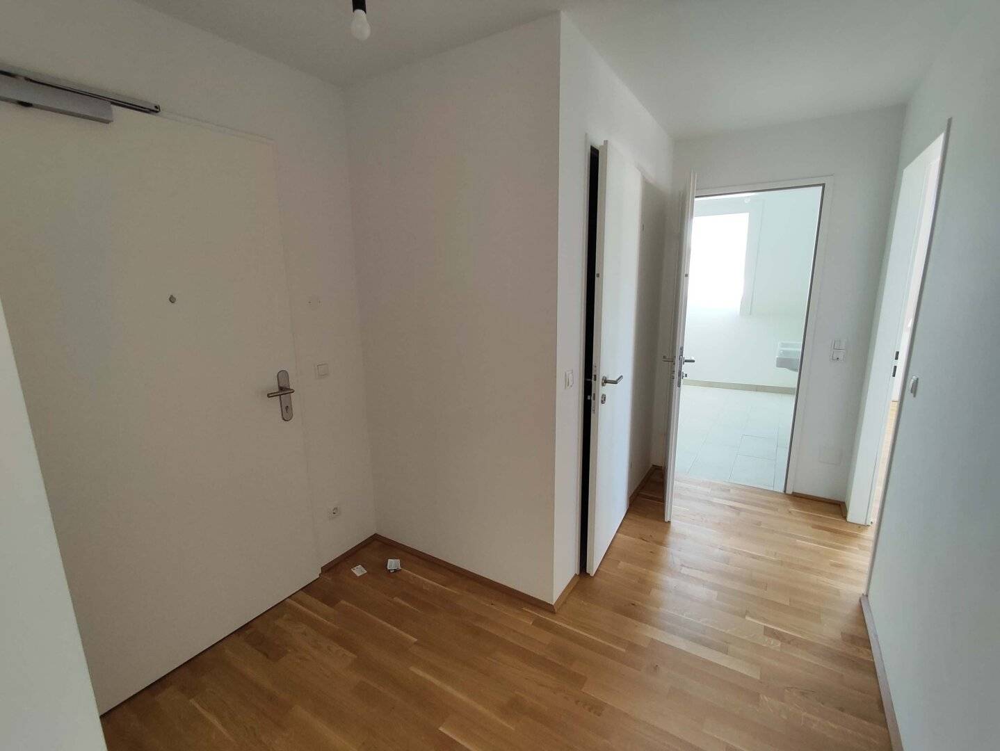 Top floor flat balcony first occupancy near Danube