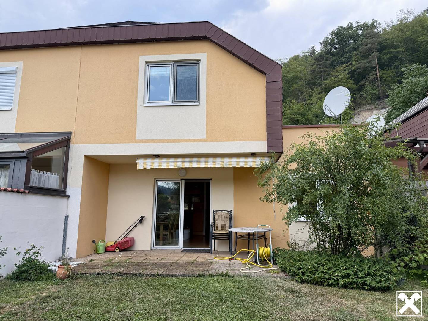 Reihenhaus mit Garage Garten und Kachelofen am Silbersberg
