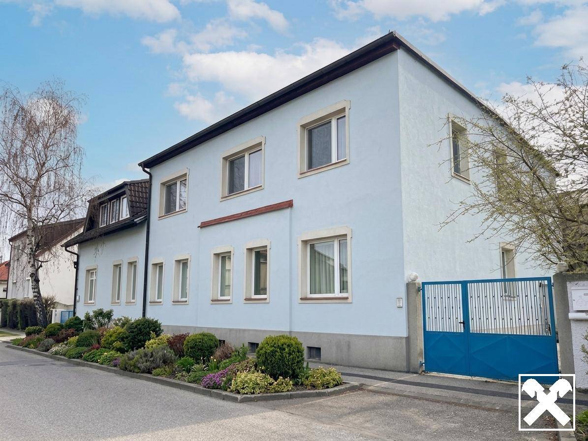 Anlegerwohnung mit weitläufigem Garten und Terrasse