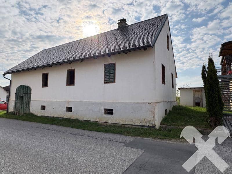 Ehemaliges Kellerstöckl mit Ausblick bei Gleisdorf