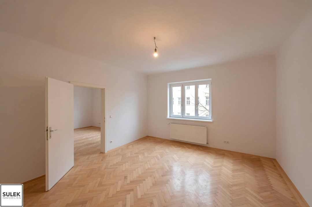 Altbauwohnung mit Parkett und Balkon in Meidling