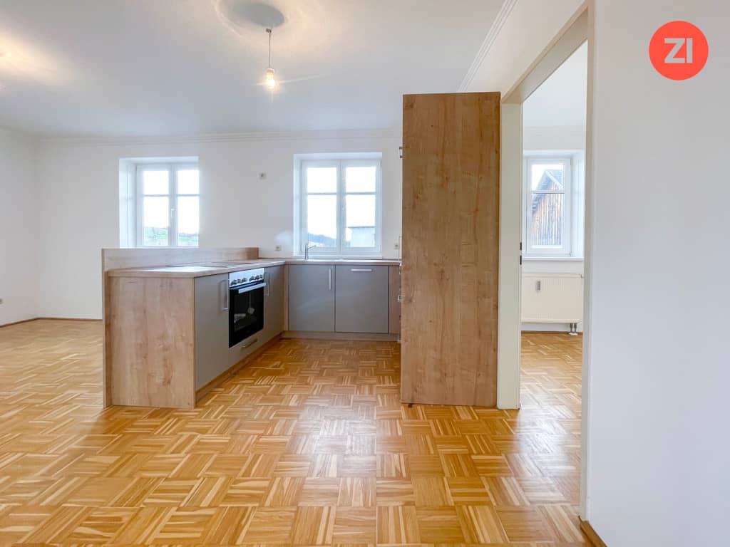 Apartment with private garden in a calm estate