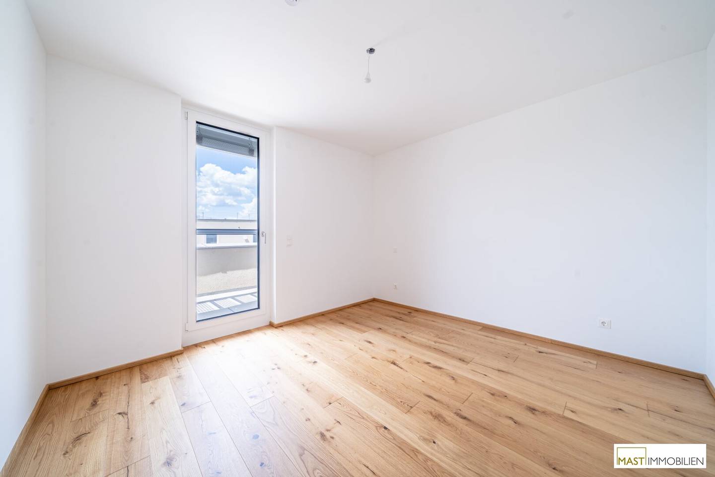 Top floor apartment new build with roof terrace