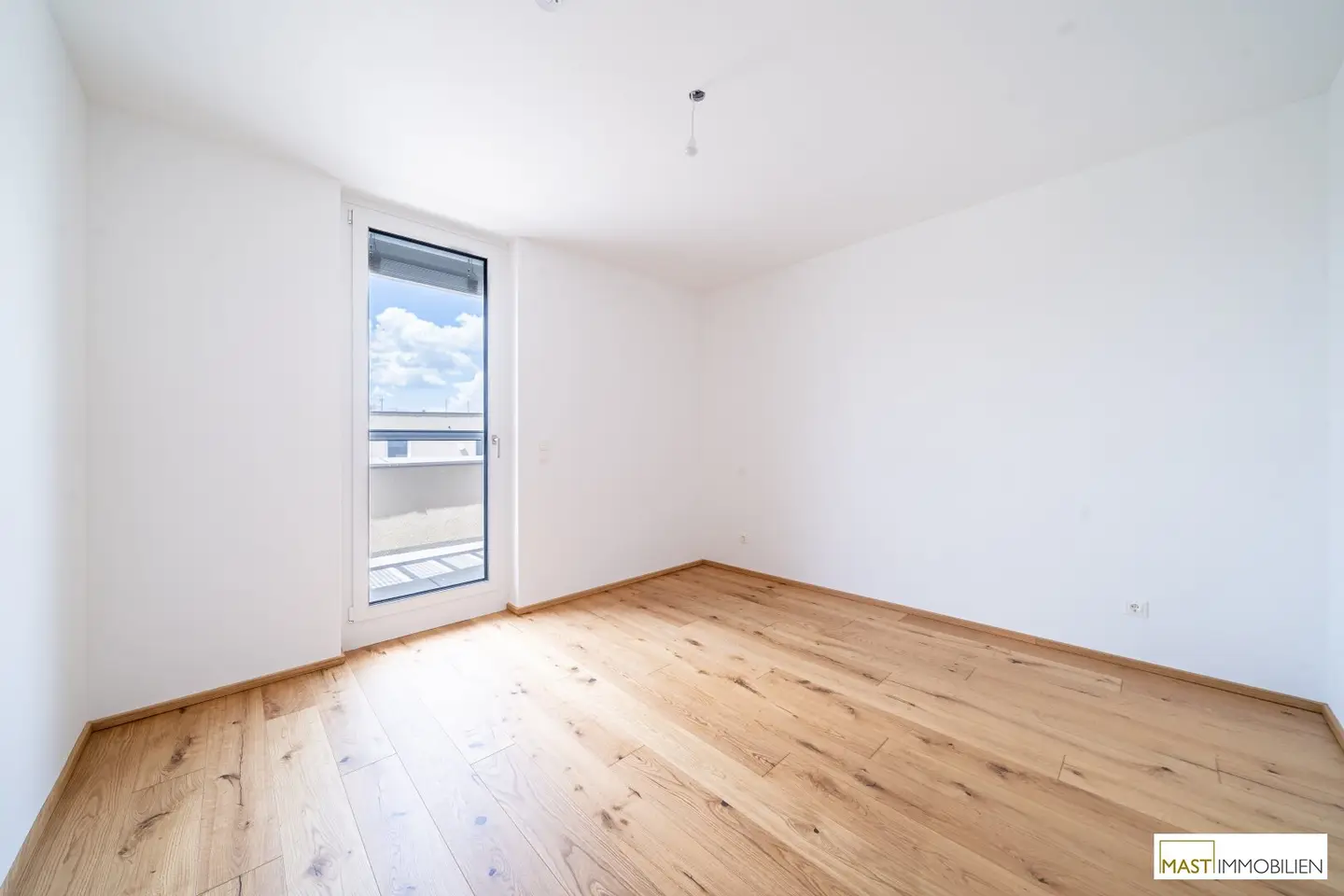 Top floor apartment new build with roof terrace