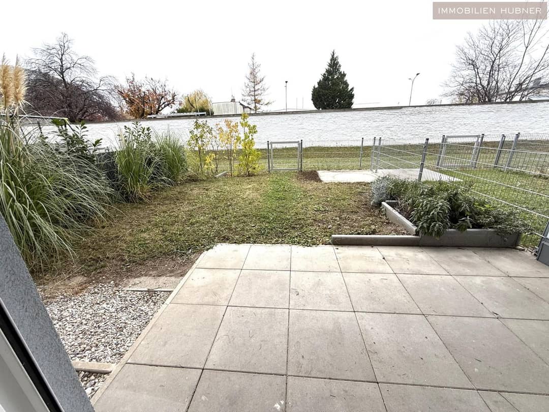 Ground floor apartment with private garden near Akademiepark