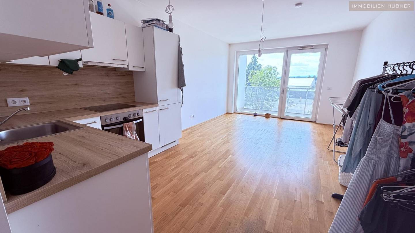 New build apartment with loggia near Akademiepark