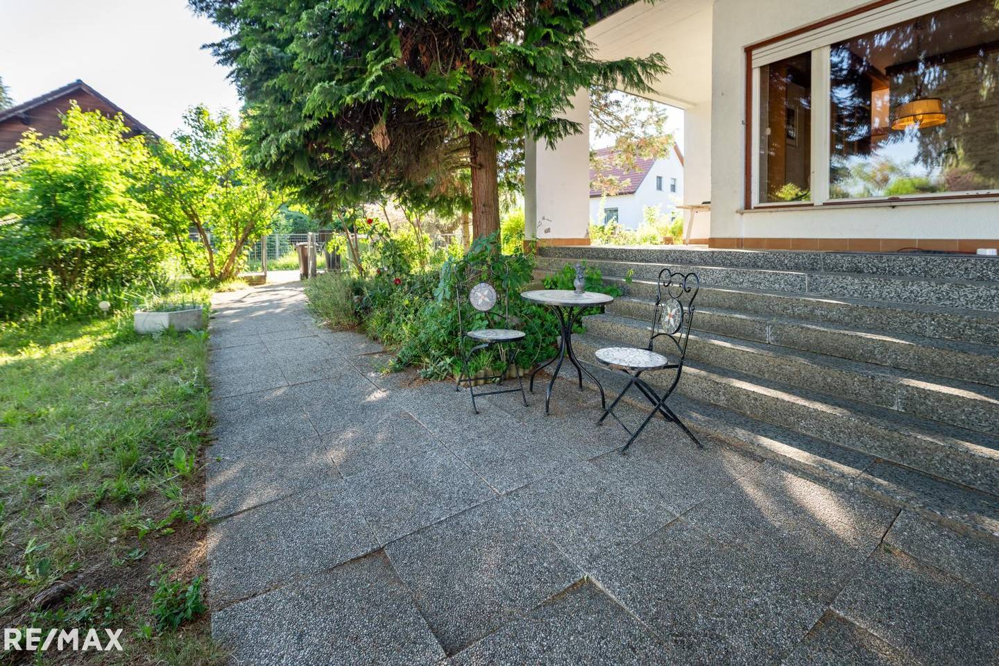 Charming Family House with Balcony and Terrace in St. Peter