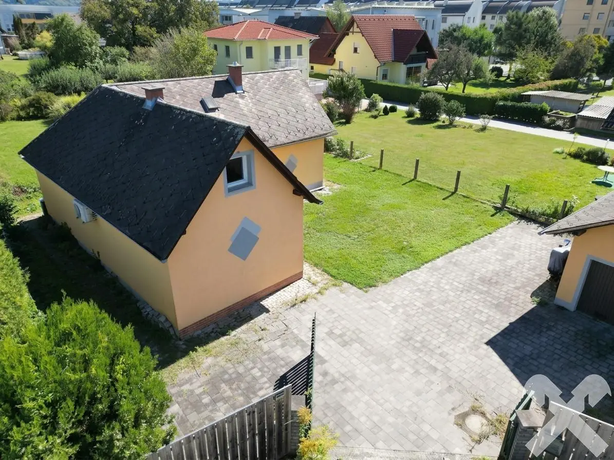 Praktischer Bungalow mit sonnigem Grundstück