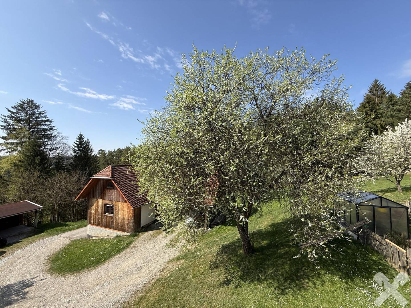 Idyllische Bio Landwirtschaft in Alleinlage mit großem Gebäudebestand