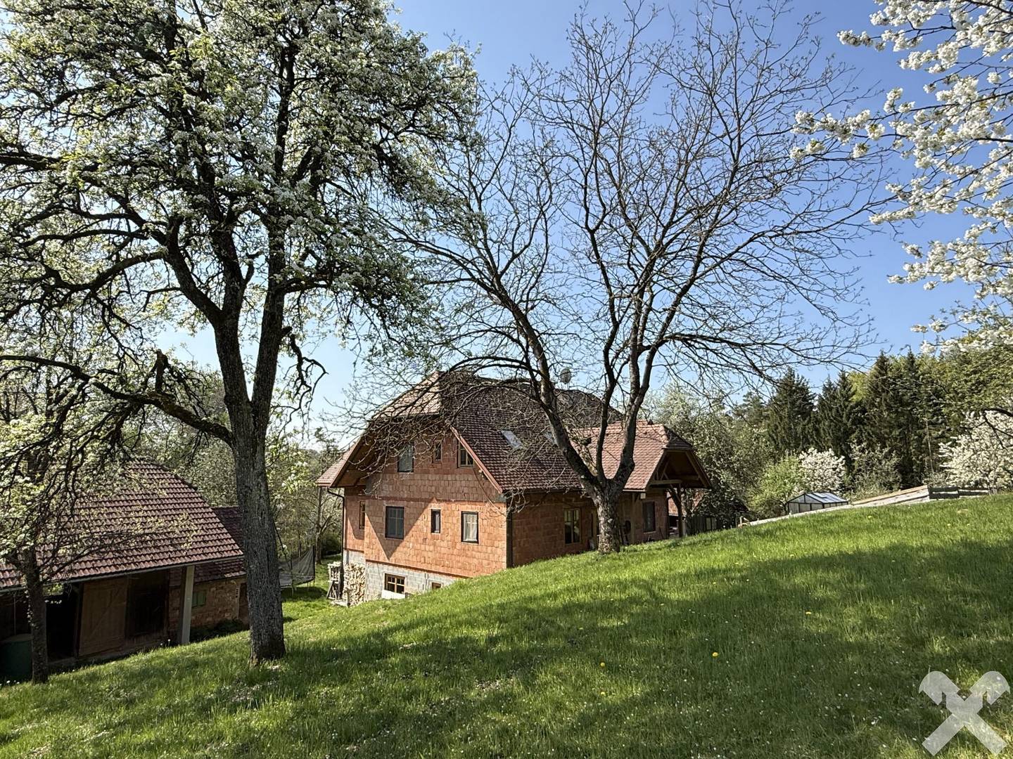 Idyllische Bio Landwirtschaft in Alleinlage mit großem Gebäudebestand