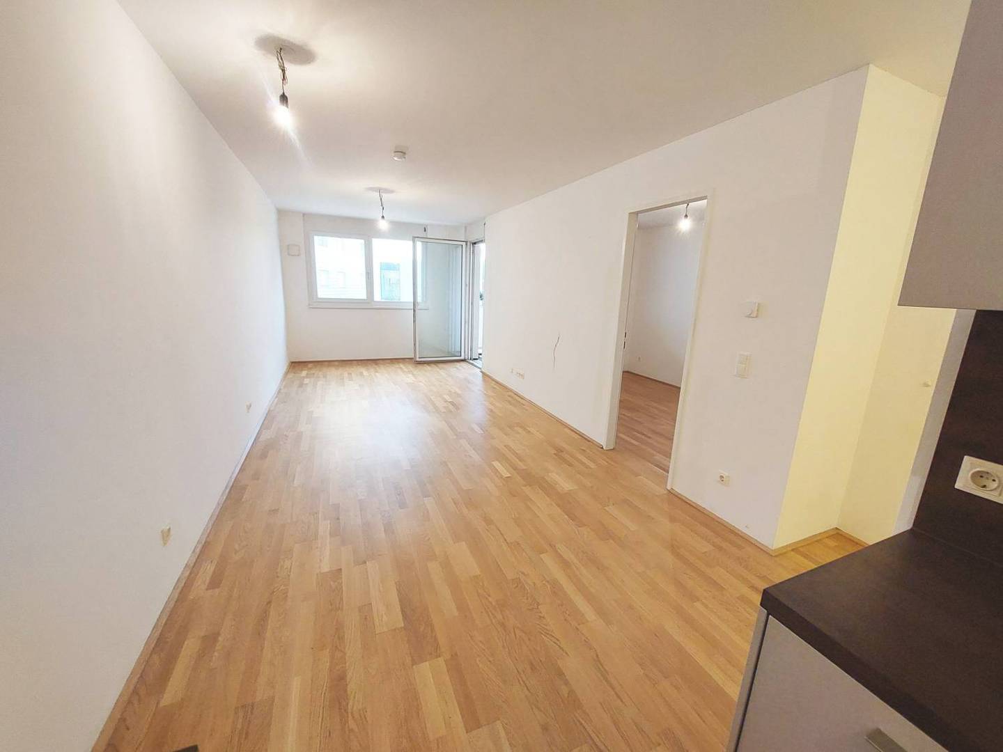 Apartment in a new build with loggia and ceiling cooling