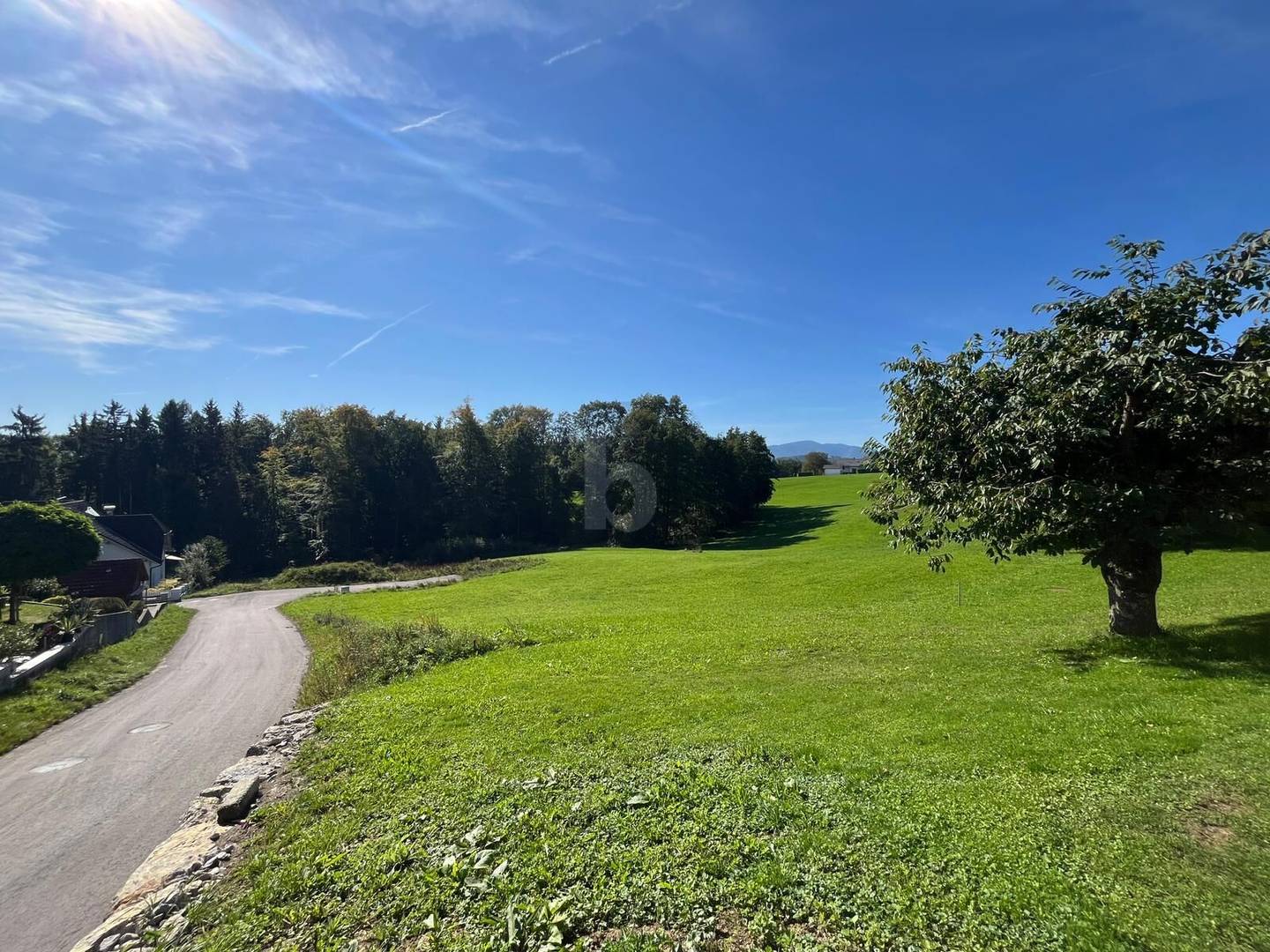 Sonniger Südhang mit unverbaubarem Blick und Zentrumsnähe Anlegerwohnung