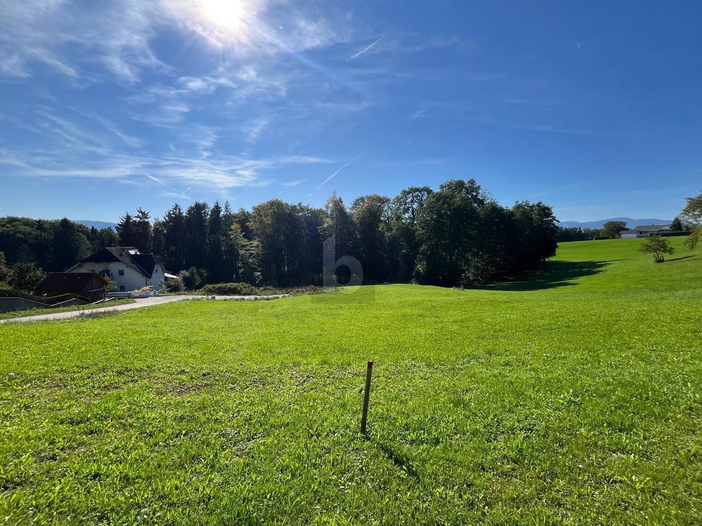 Sonniger Südhang mit unverbaubarem Blick und Zentrumsnähe Anlegerwohnung
