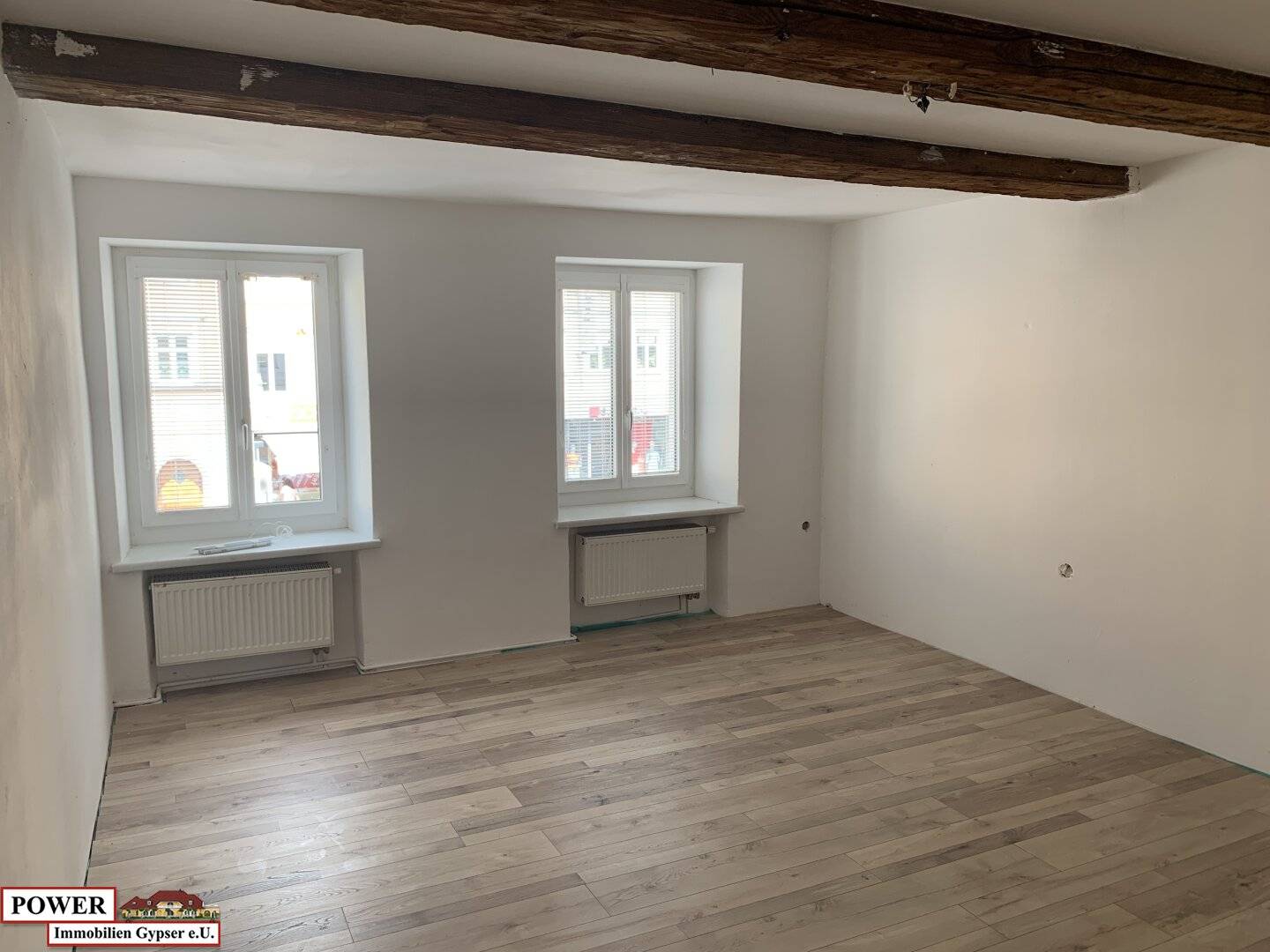 Commission-free affordable city apartment with large balcony and garden available immediately