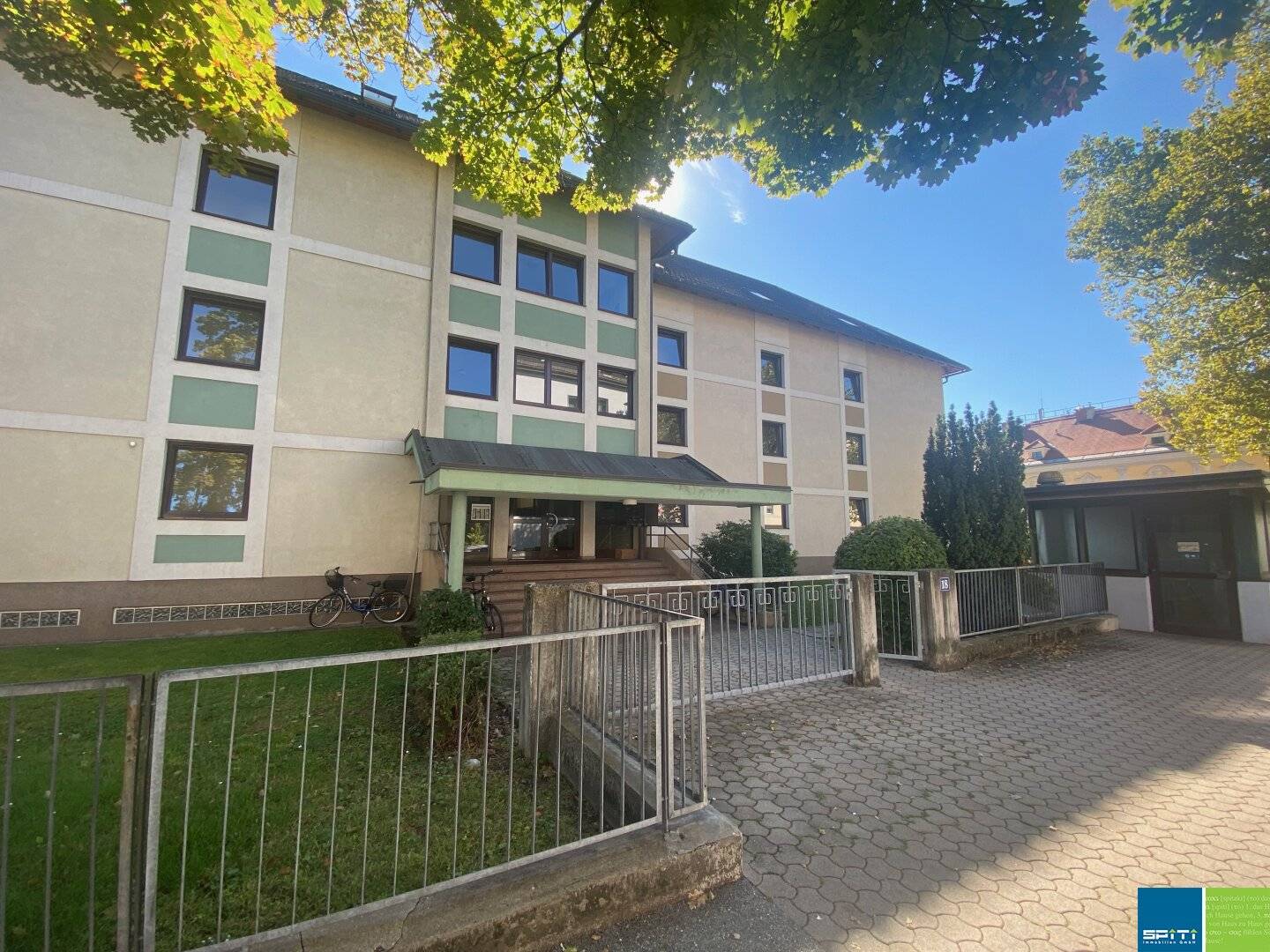 Wohnung mit Loggia im Erdgeschoss nahe Uni
