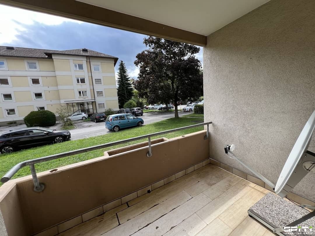 Erdgeschosswohnung Loggia Südausrichtung Aufzug