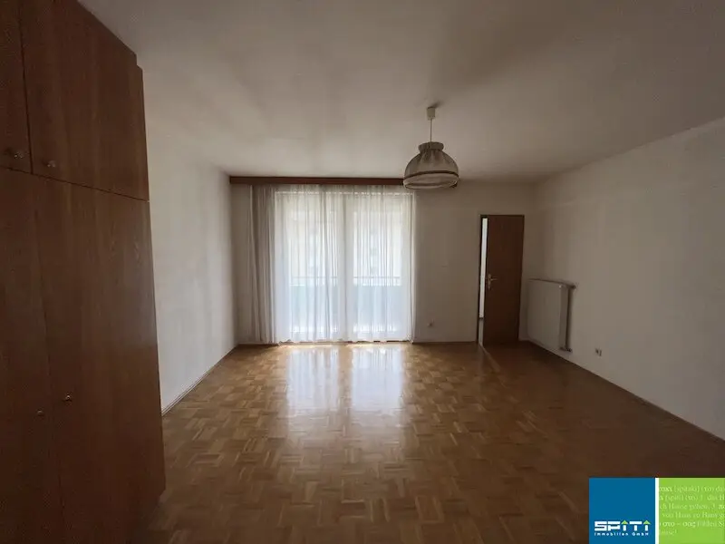 Wohnung with loggia and lift south facing