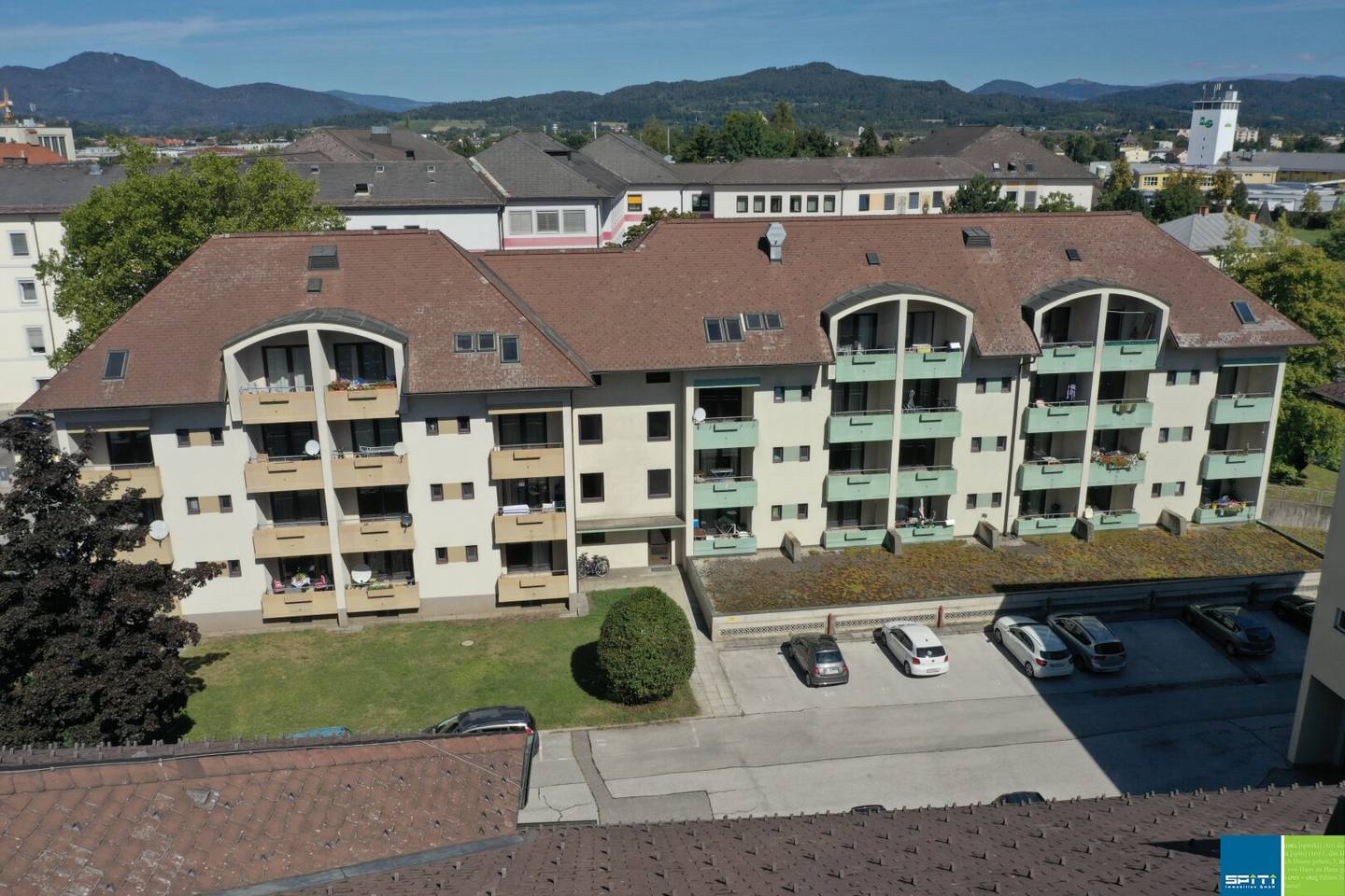Wohnung mit Loggia und Lift in Südausrichtung
