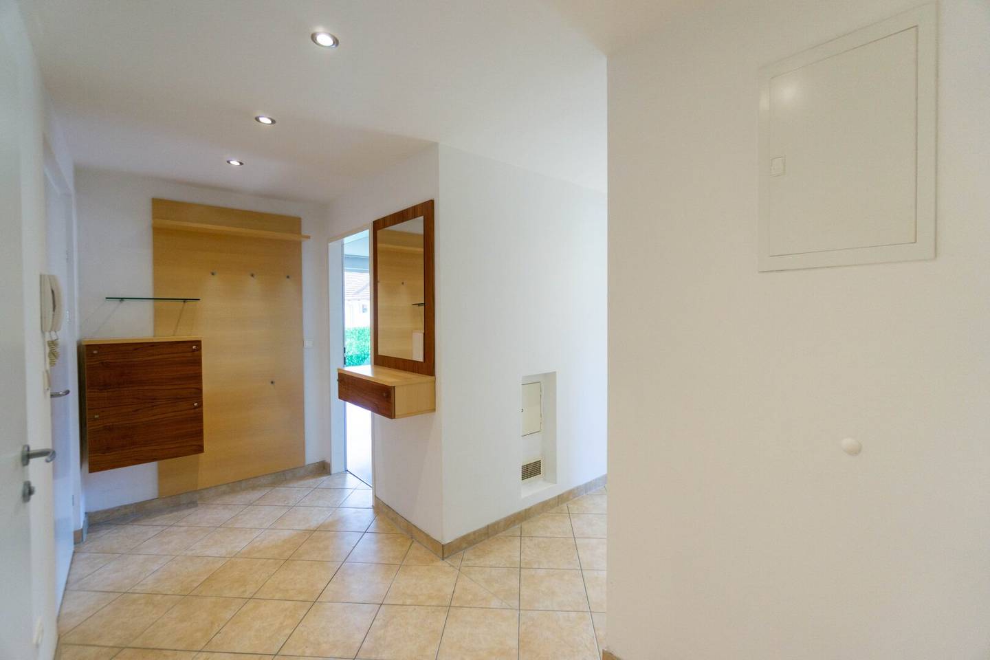 Wohnung mit Klimaanlage und Balkon Stellplatz