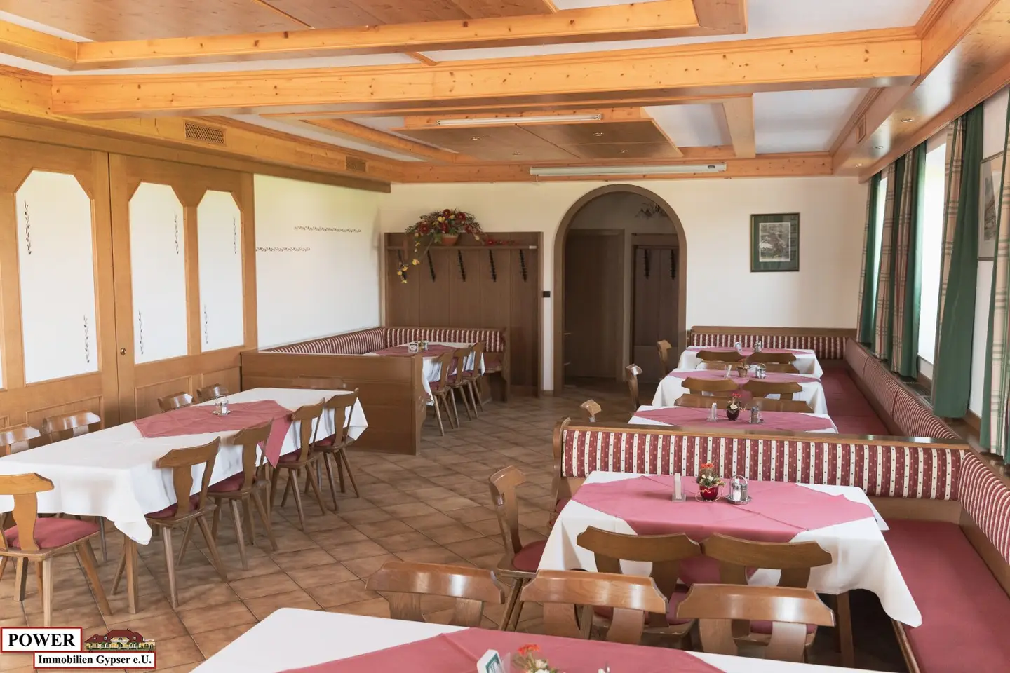 Versatile usage possibilities: This property is suitable for various purposes