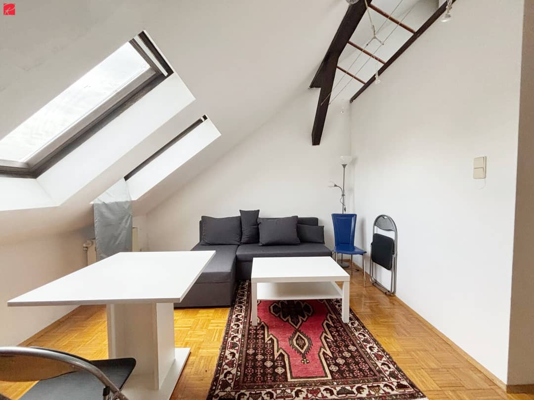 Dachgeschosswohnung Geidorf mit Loggia und Blick in den Innenhof