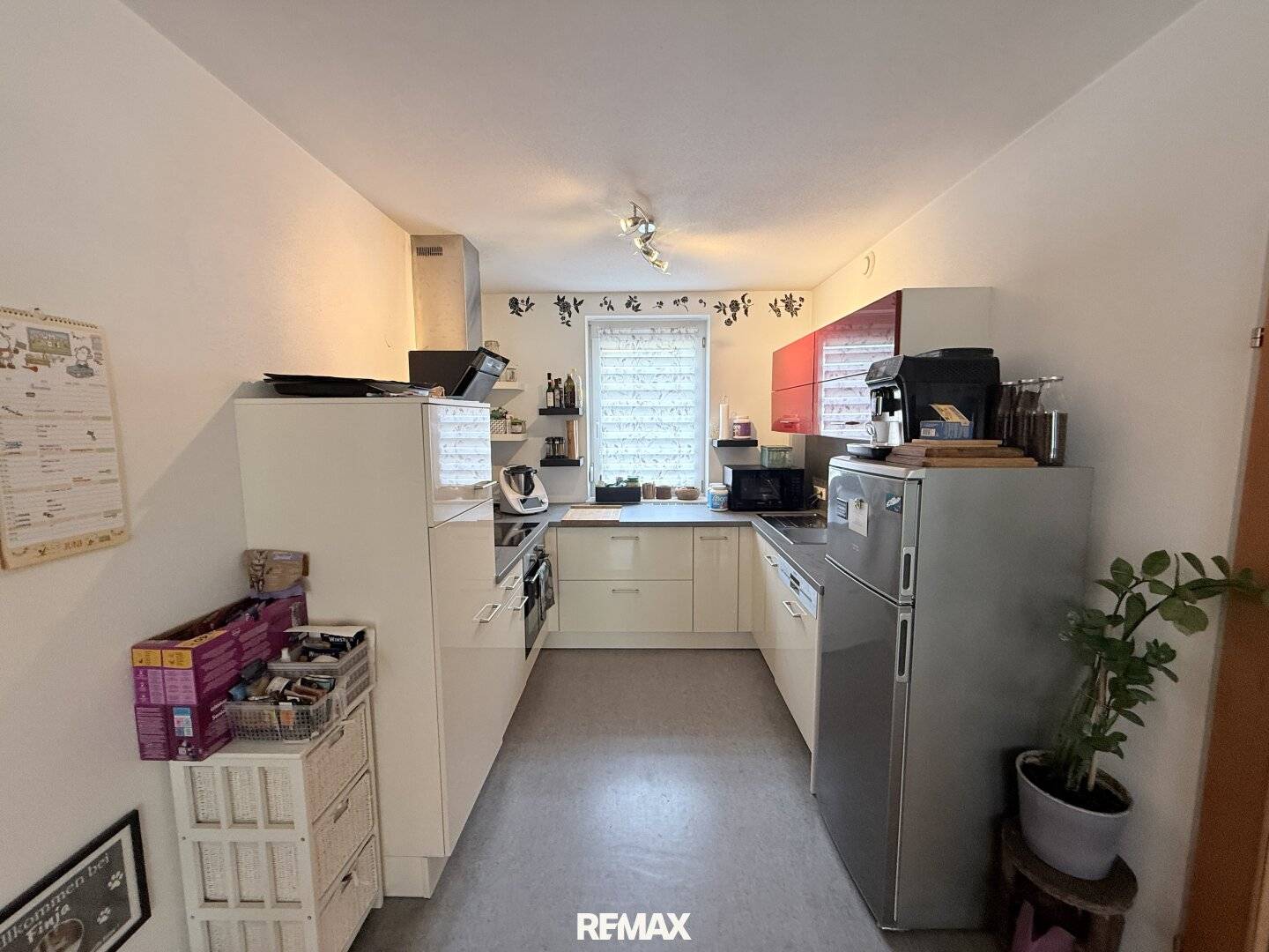 Moderne Wohnung mit Loggia und Garage